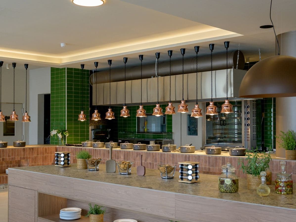 restaurants-world-cousin-main-restaurant