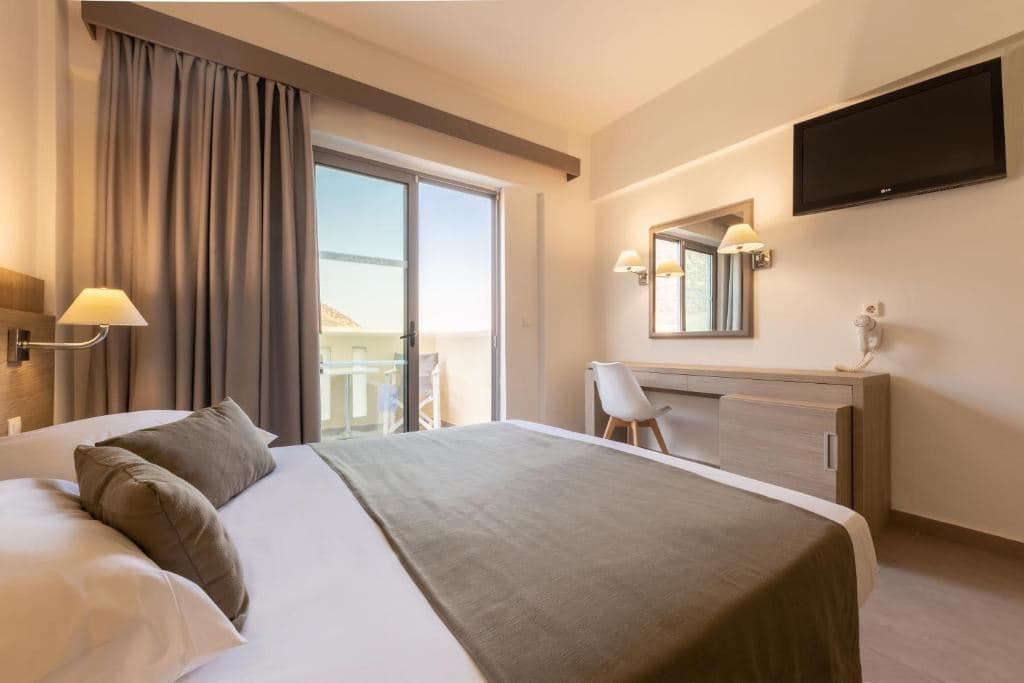 rooms-room-twin-sea-view-balcony
