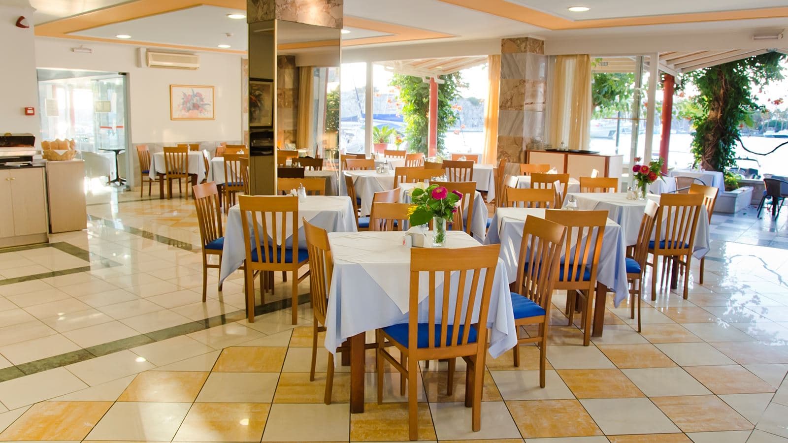 restaurants-main-restaurant