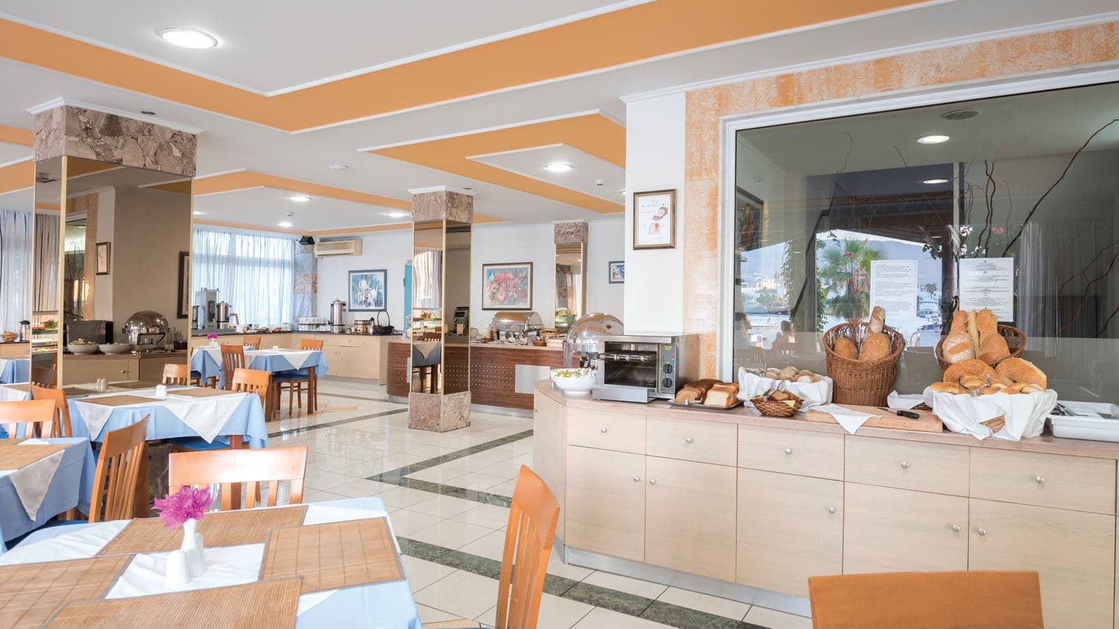 restaurants-main-restaurant