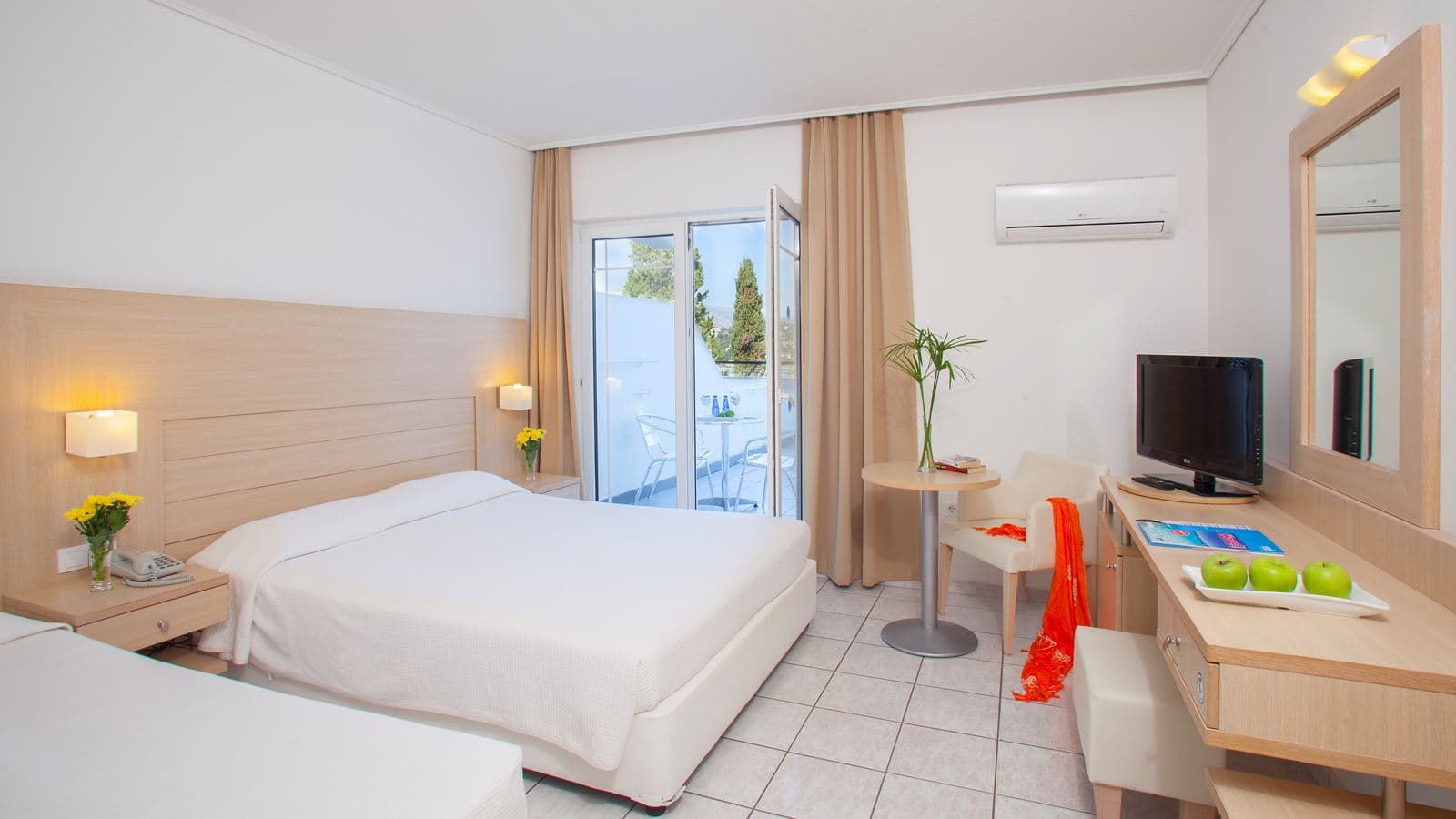 rooms-room-double-sea-view