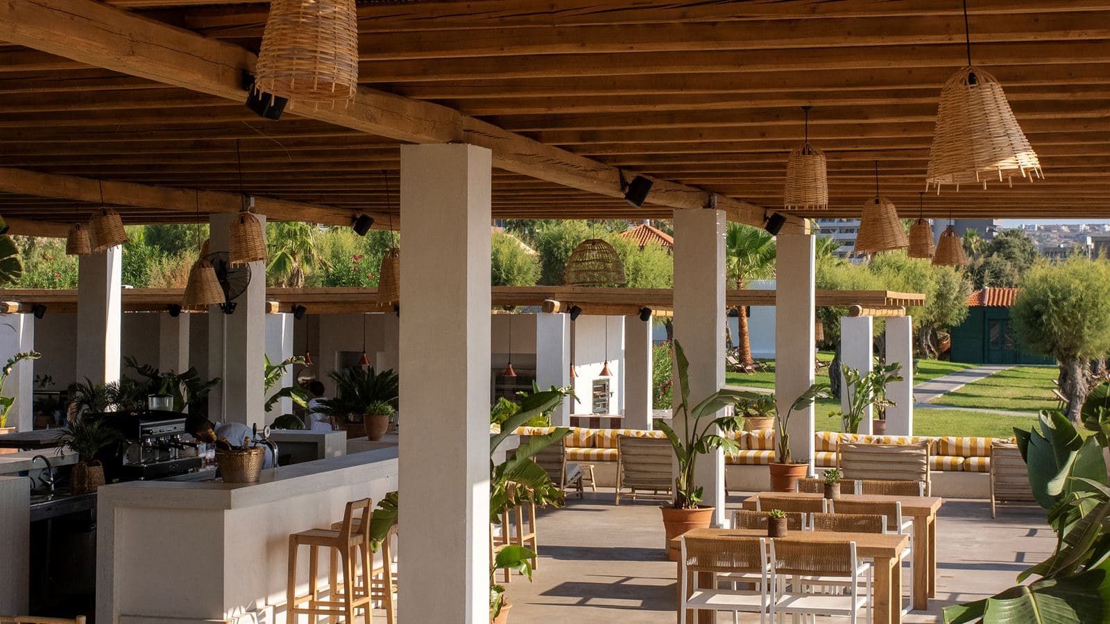 bars-beach-bar