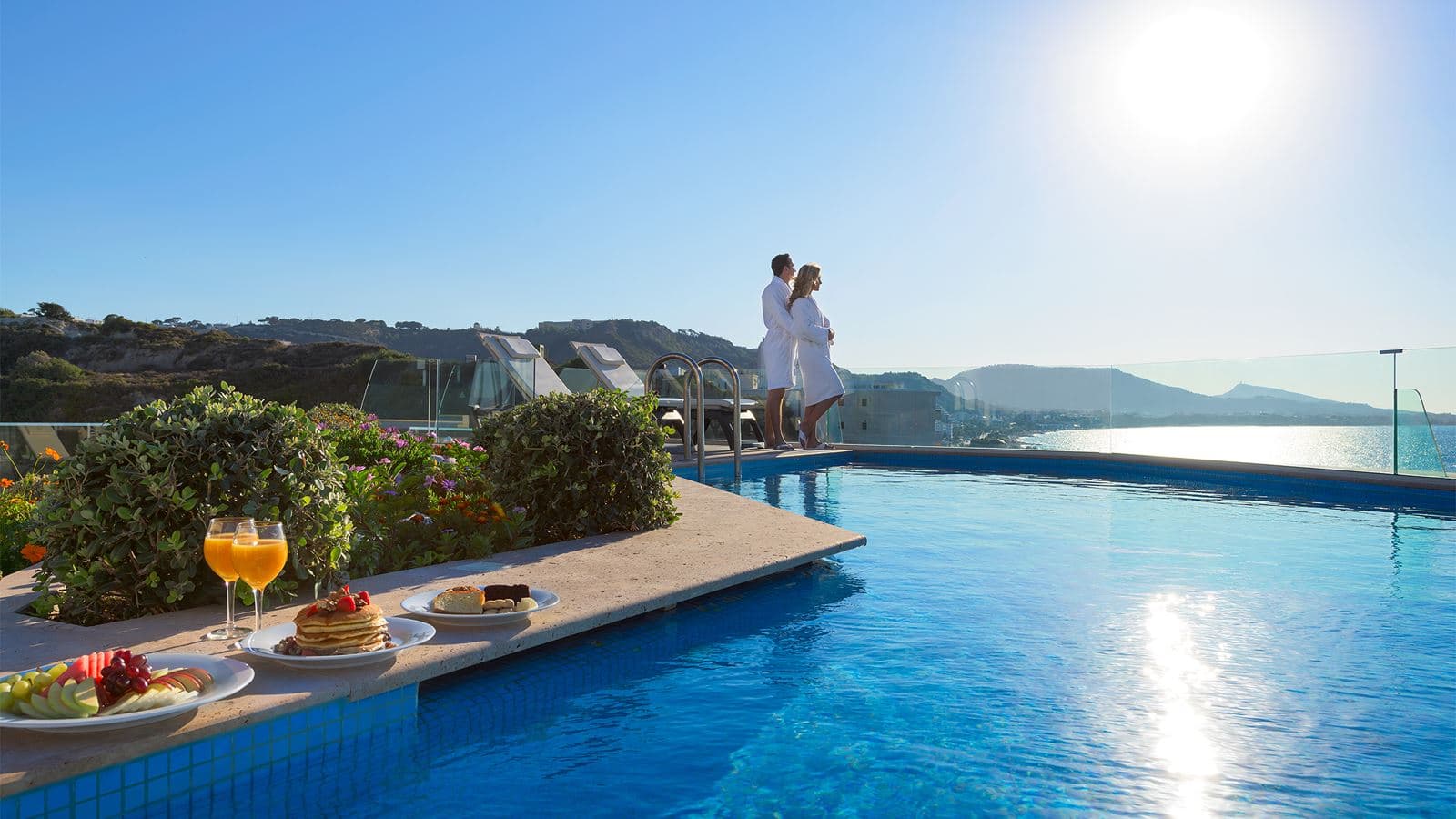 rooms-ambassador-suite-sea-view-with-personal-pool-signature-collection