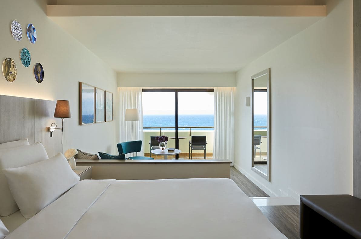 rooms-premium-deluxe-sea-view