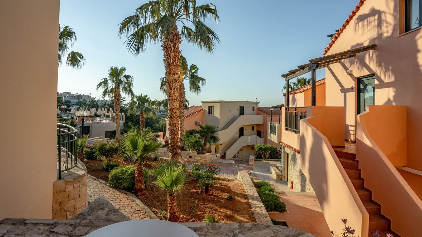 rooms-apartment-one-bedroom-with-garden-or-land-view