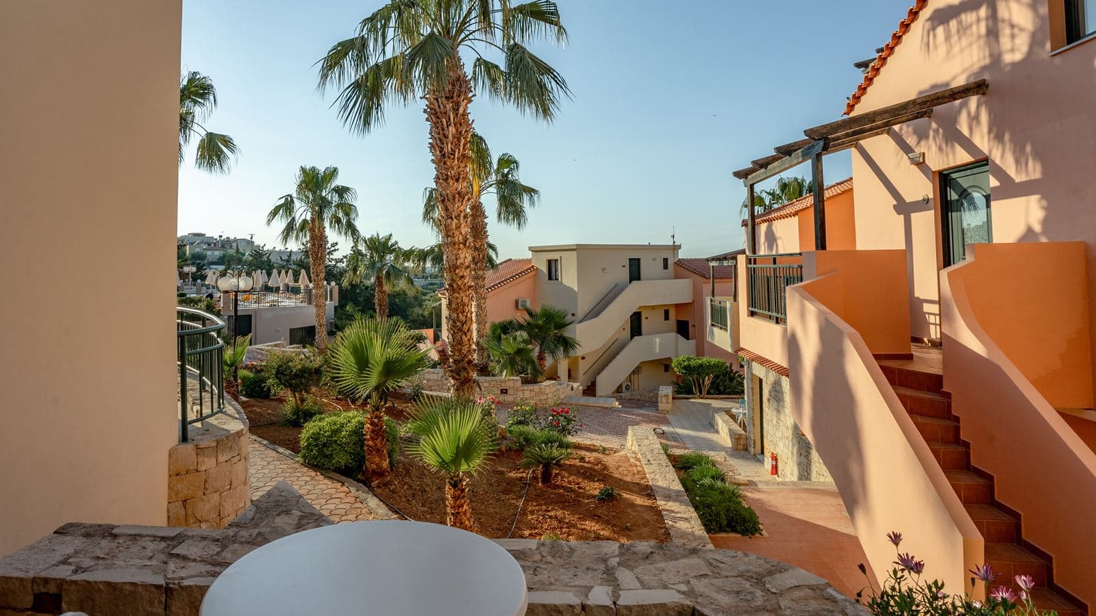 rooms-maisonette-with-garden-or-land-view