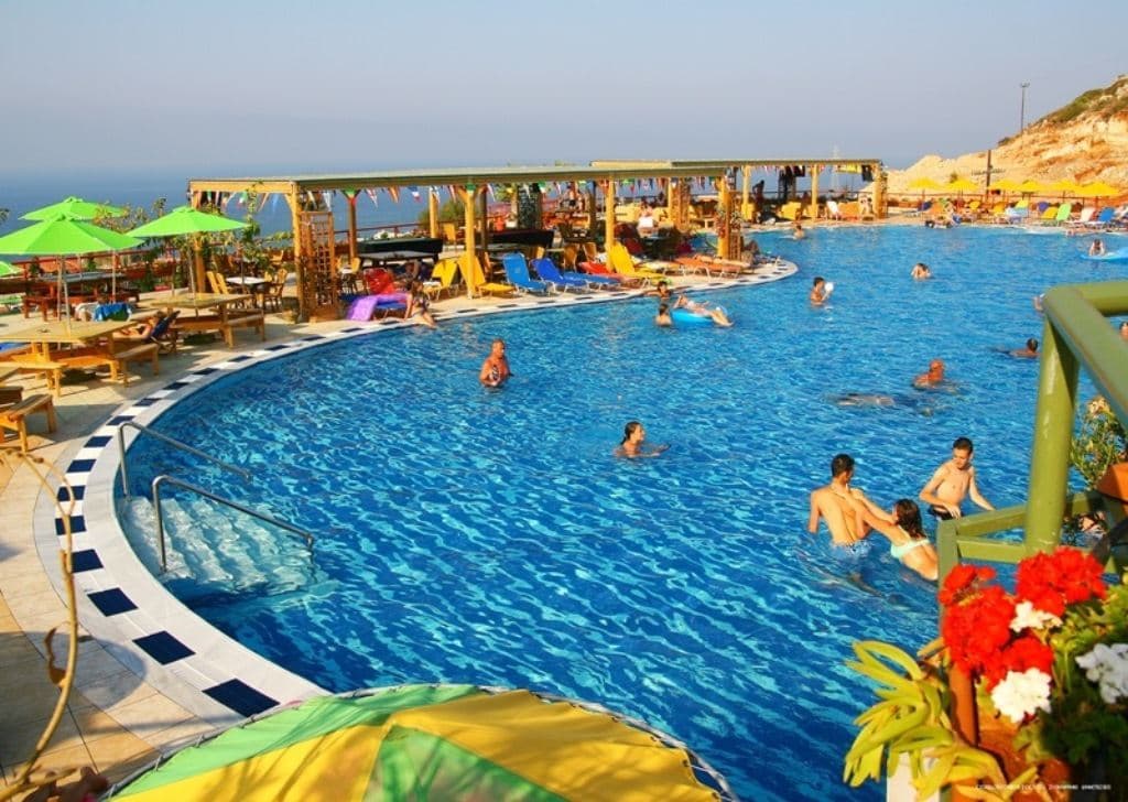 pools-outdoor-pool