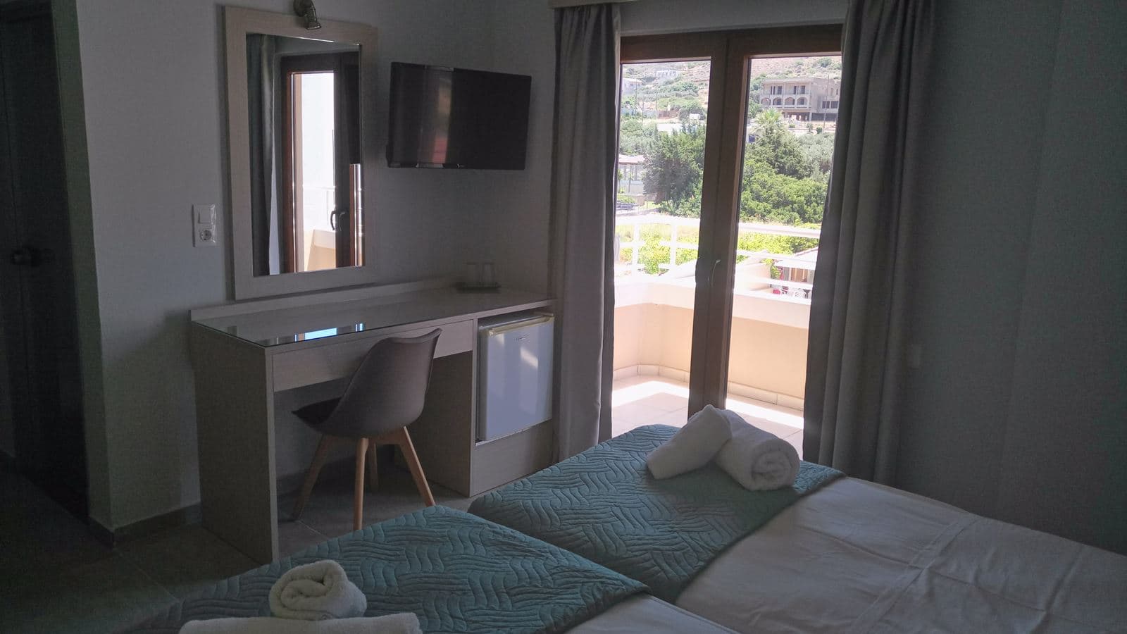 rooms-single-room