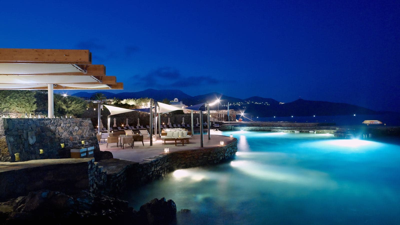 bars-bonatsa-jetty-bar