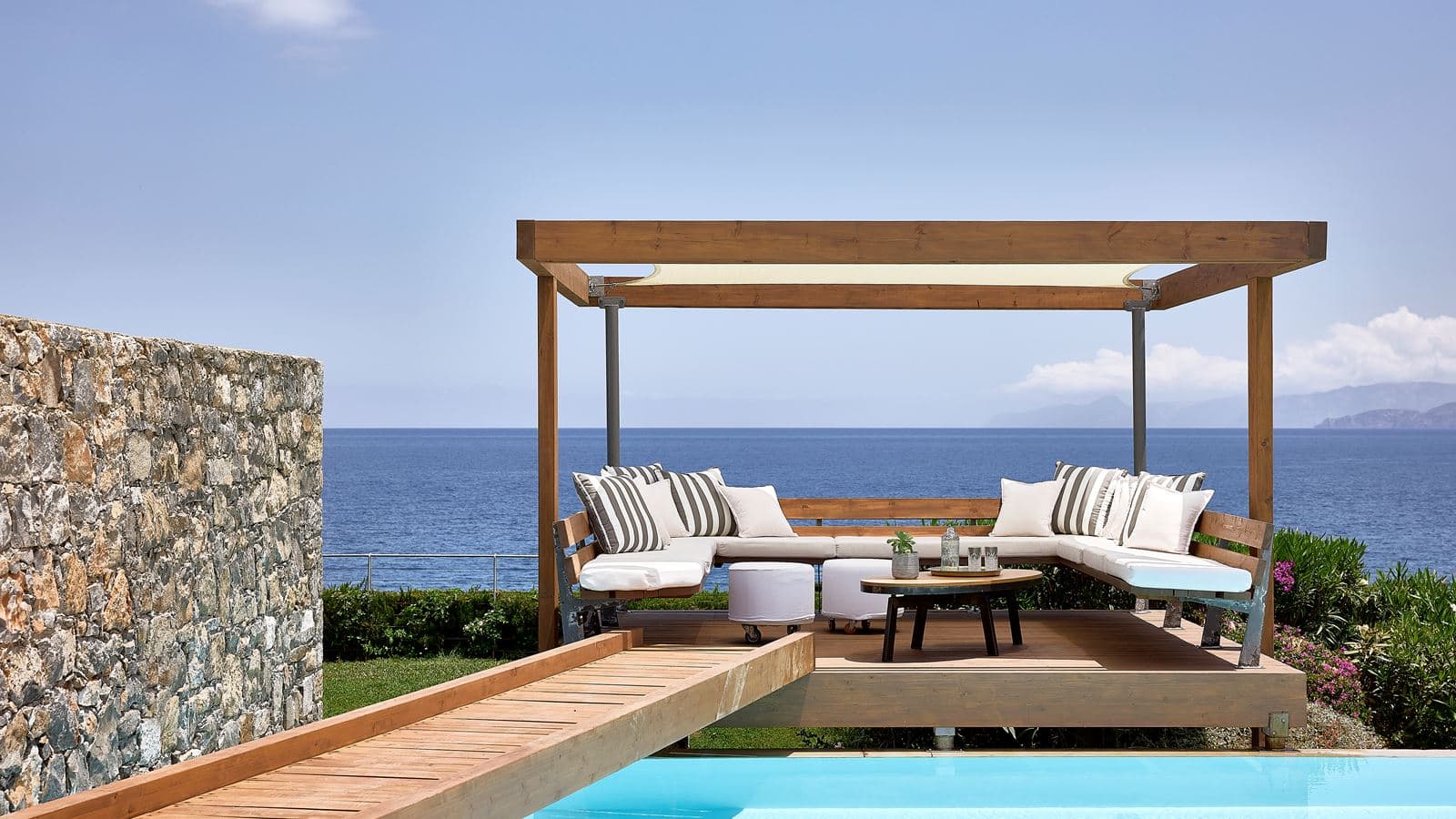 rooms-3-bedroom-thalassa-villa-private-pool-seafront-view