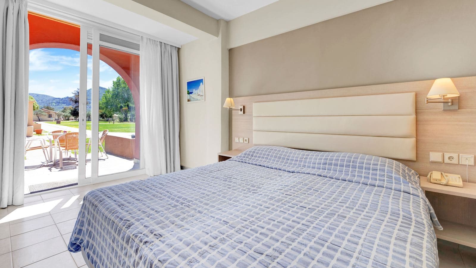 rooms-room-quad-garden-view-balcony-or-terrace