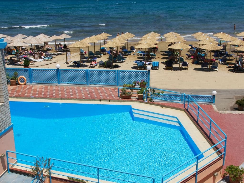 pools-outdoor-pool