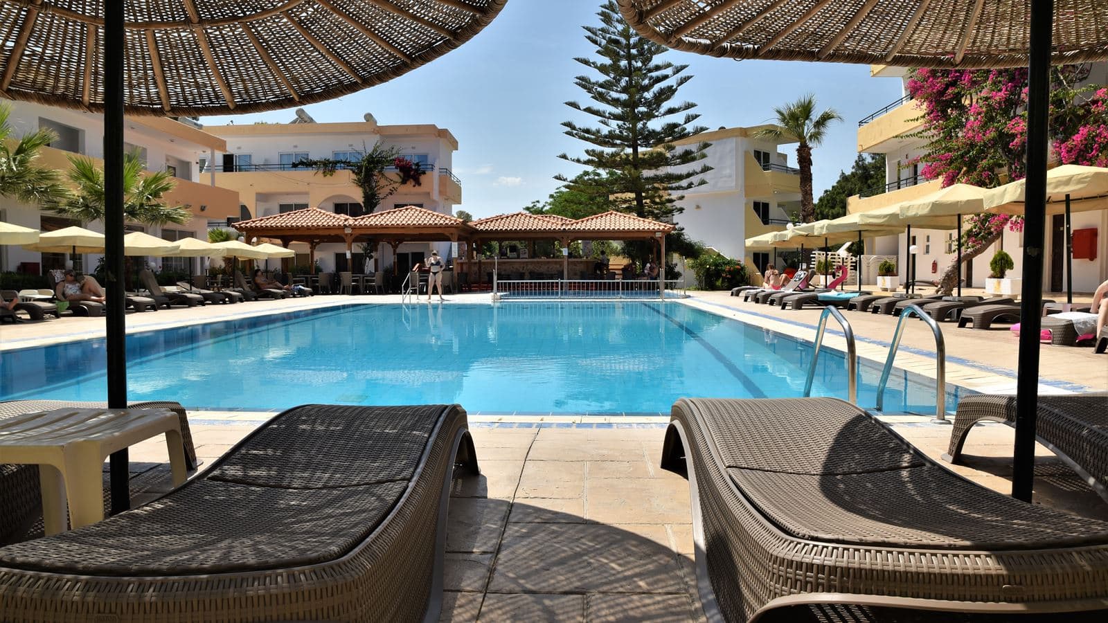 pools-outdoor-pool