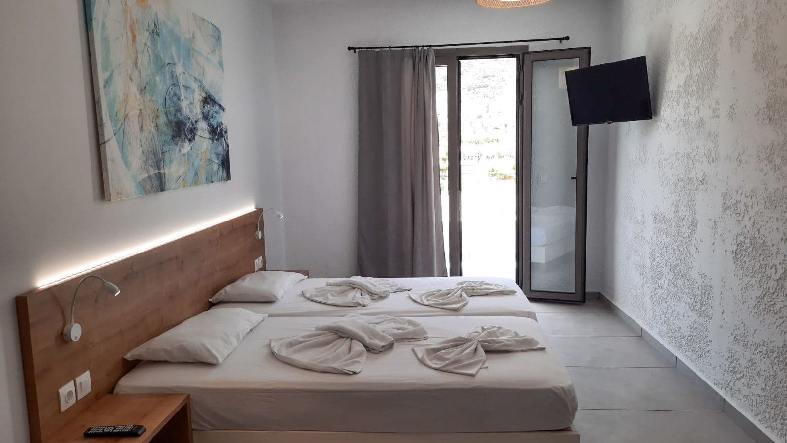 rooms-family-room