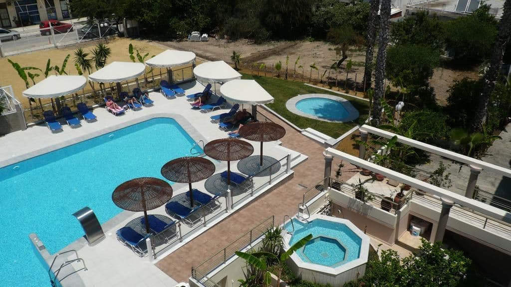 pools-outdoor-pool