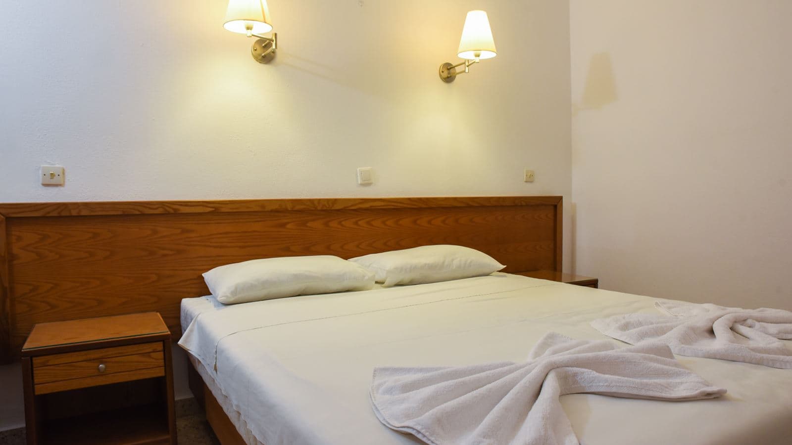 rooms-standard-family-bunkbed-room-balcony