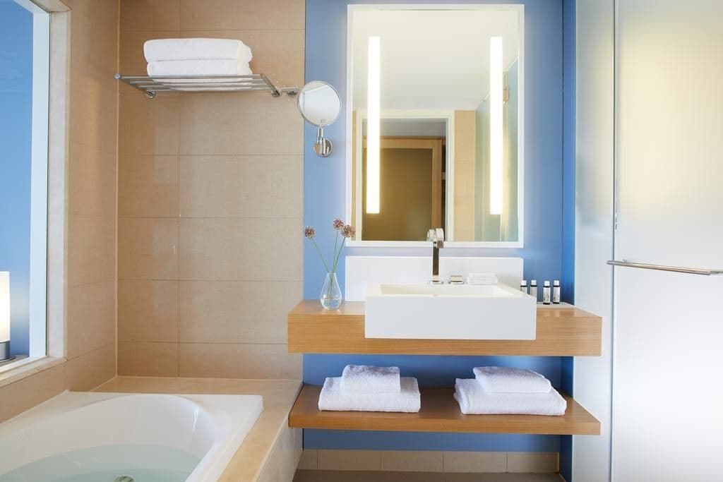 rooms-double-room-shared-pool-sea-view