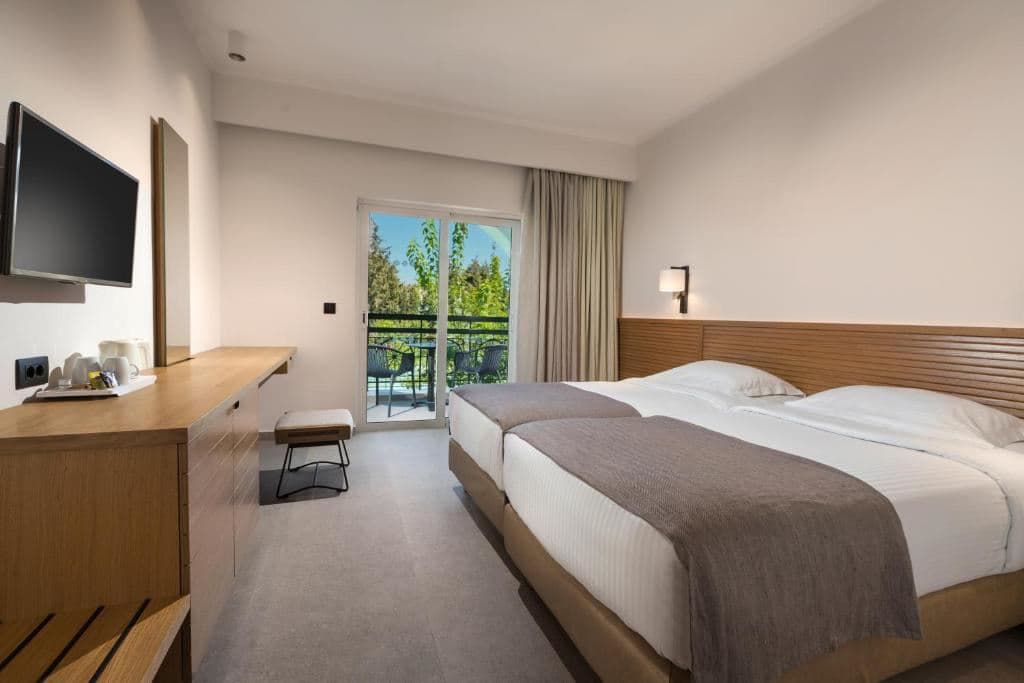 rooms-room-premium-double-balcony-or-terrace