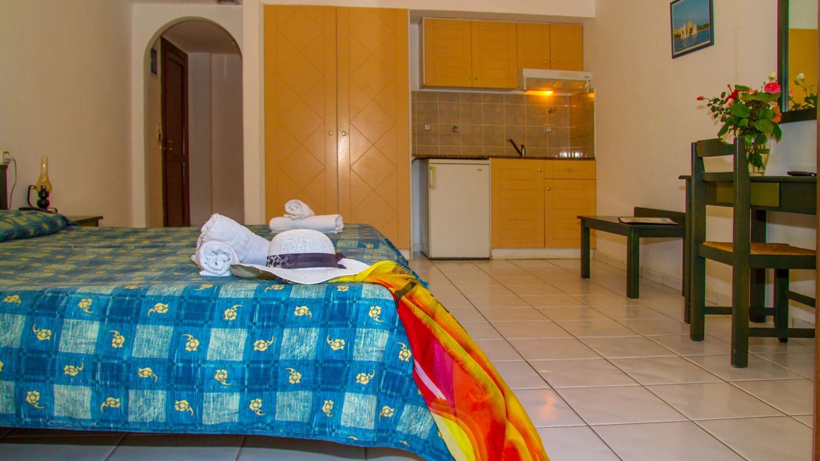 rooms-double-room-pool-or-garden-view