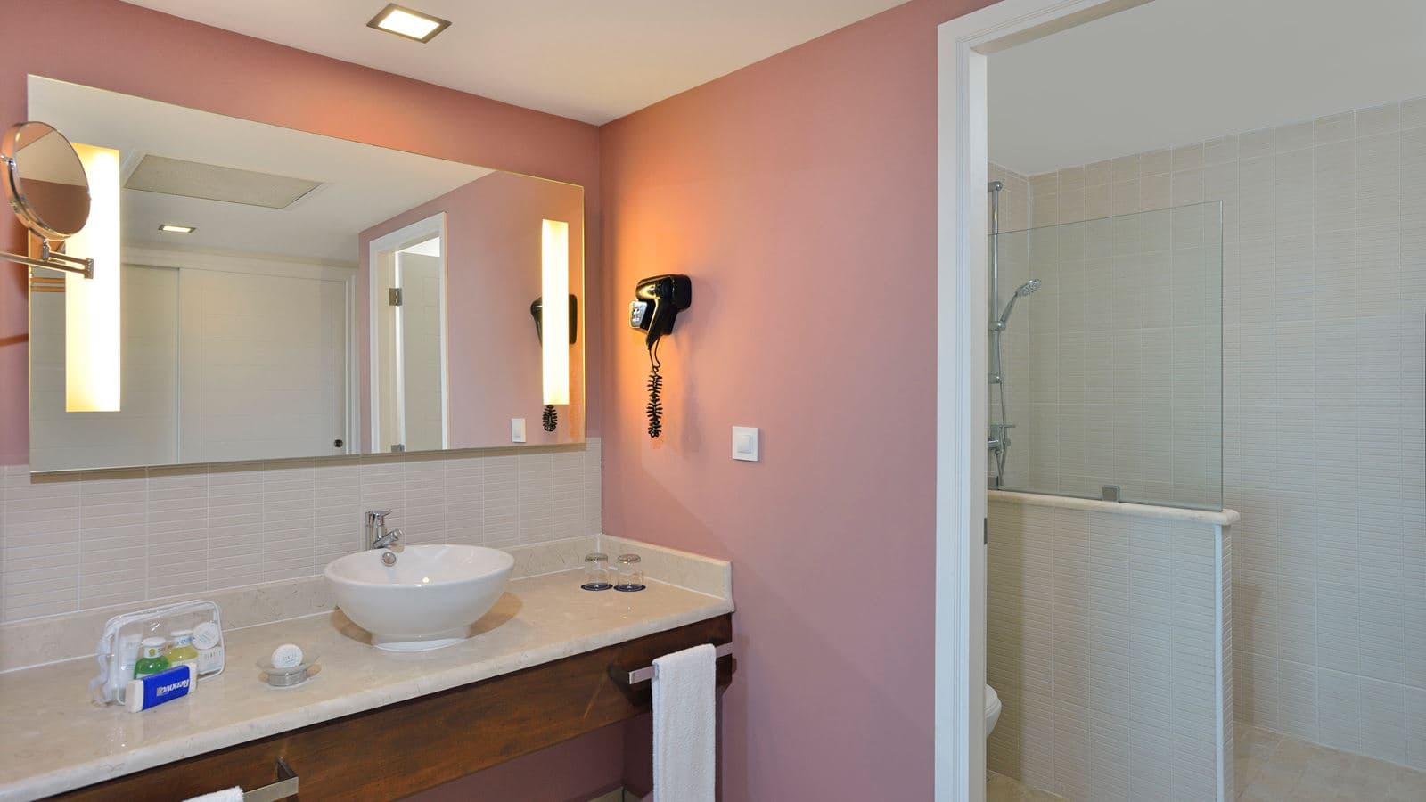rooms-classic-room