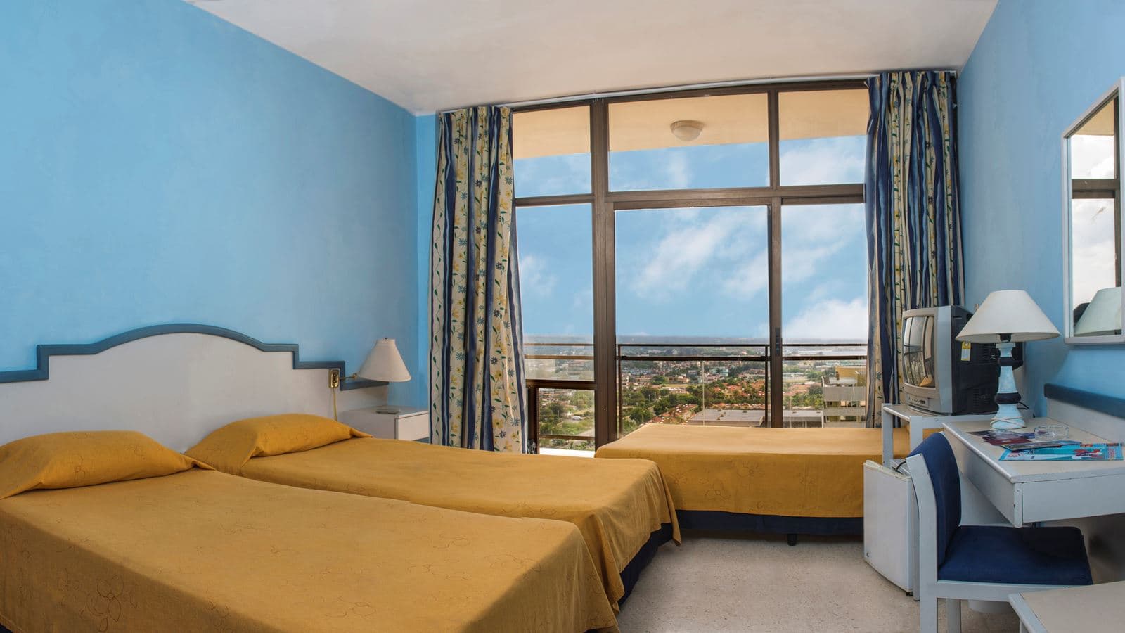rooms-standard-room