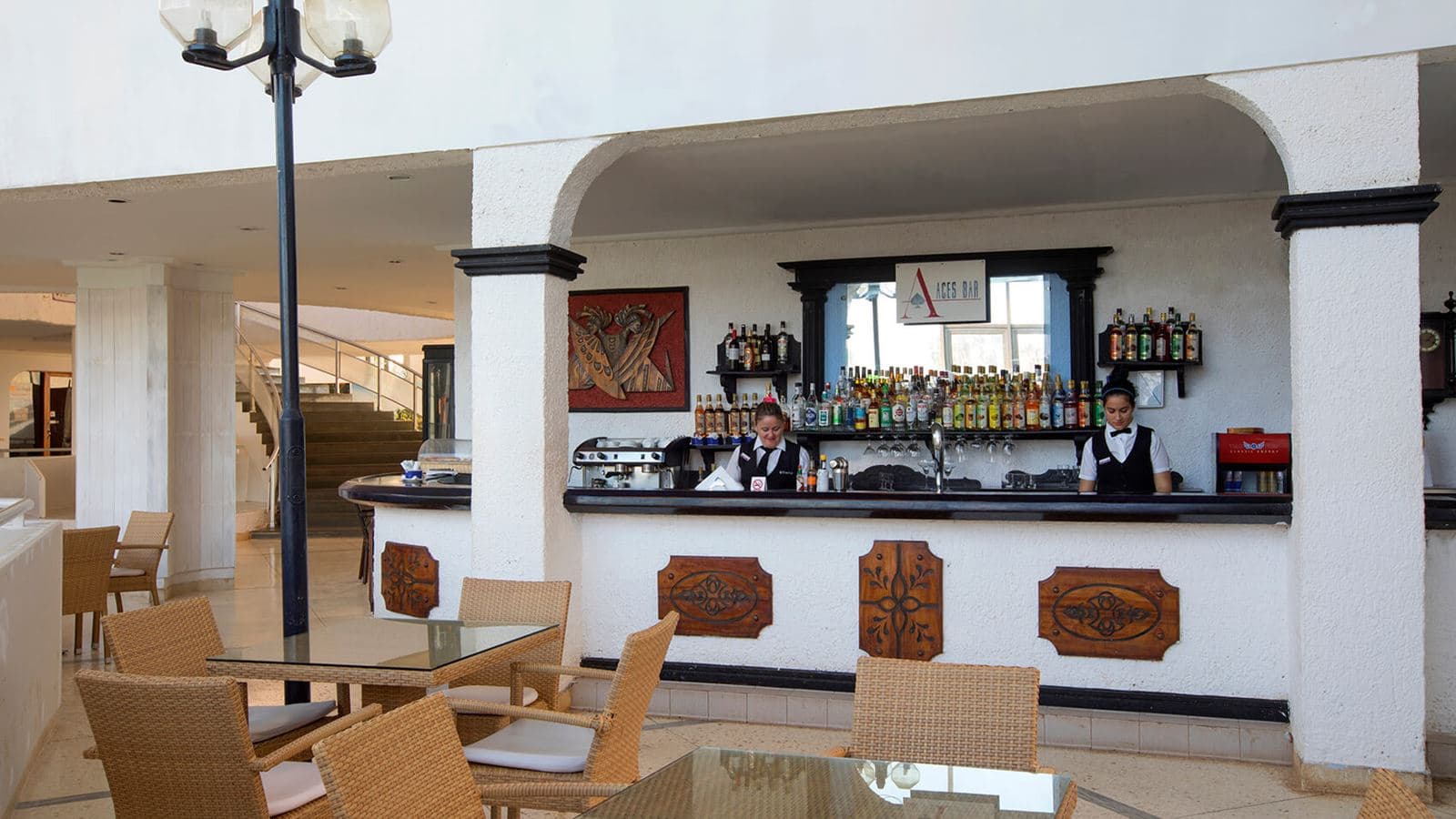 bars-aces-bar