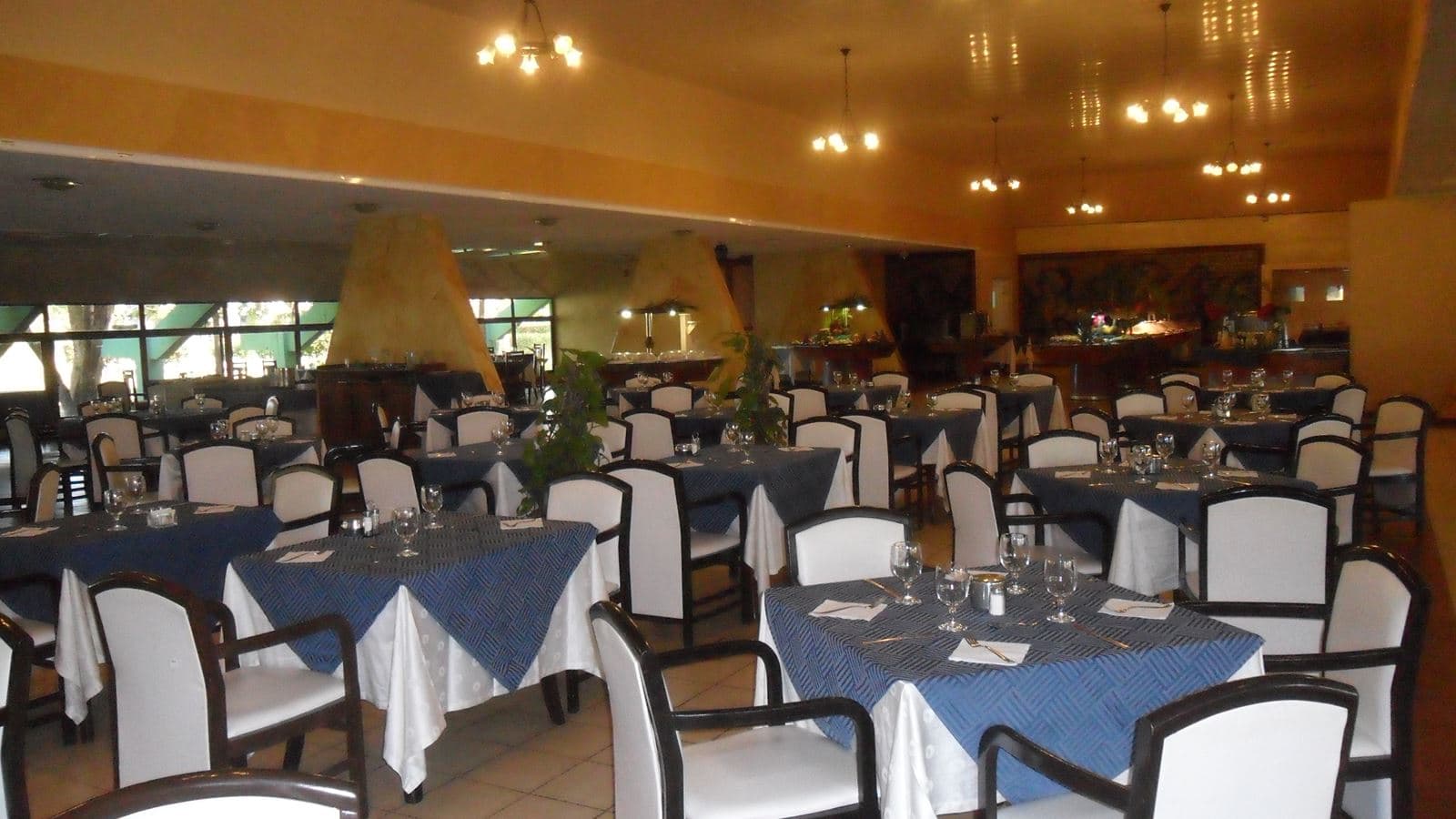 restaurants-restaurants