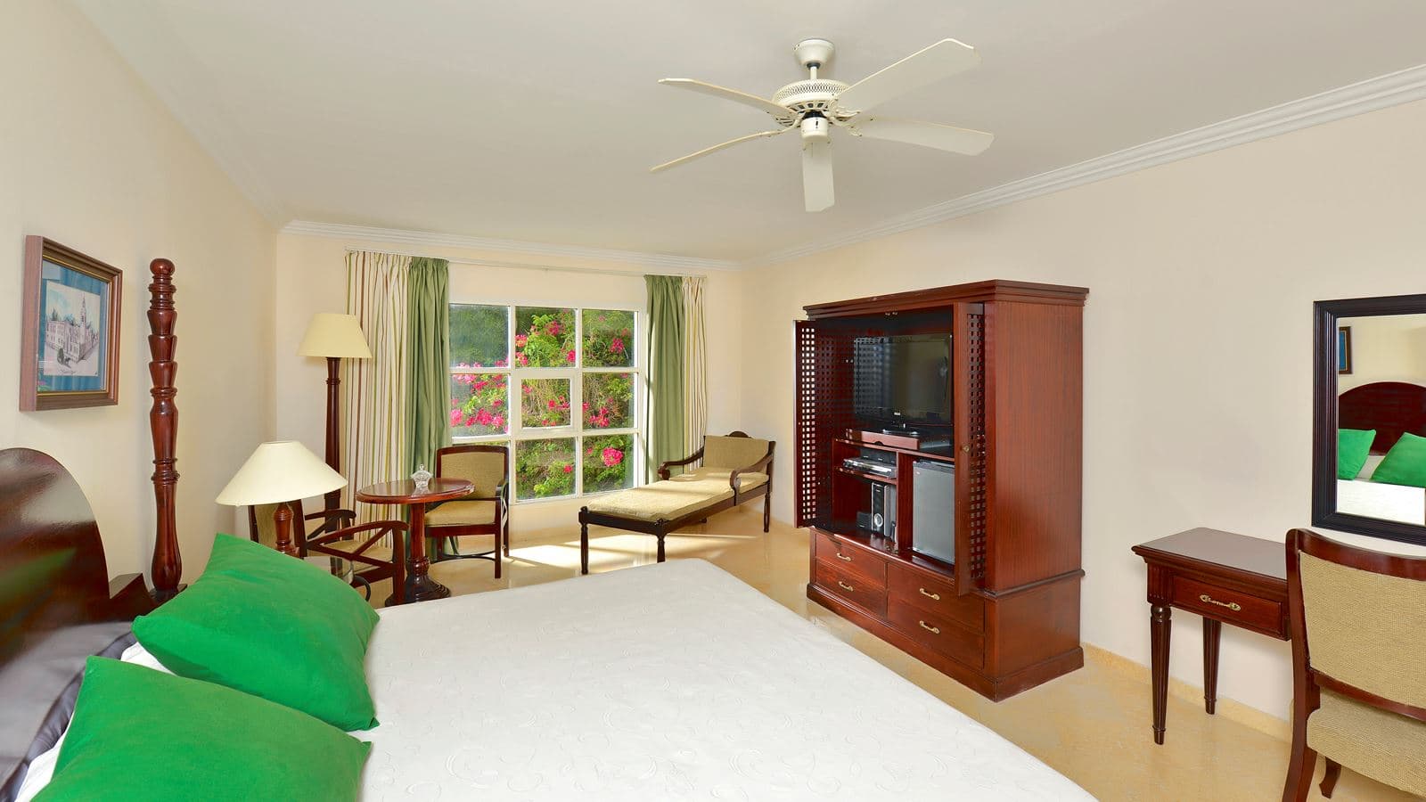 rooms-coral-village