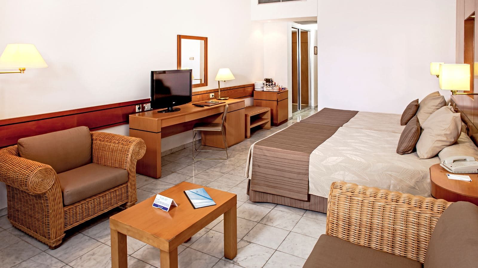 rooms-premium-room