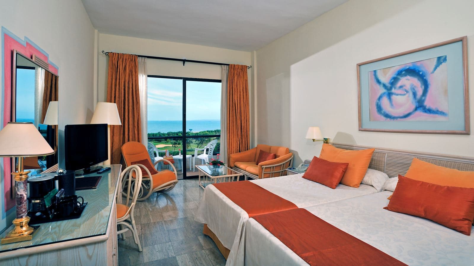 rooms-classic-room