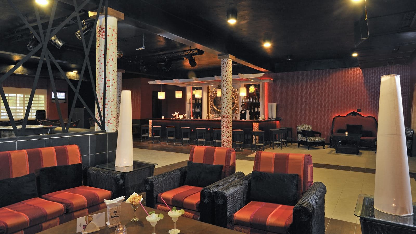 bars-fun-pub-areito