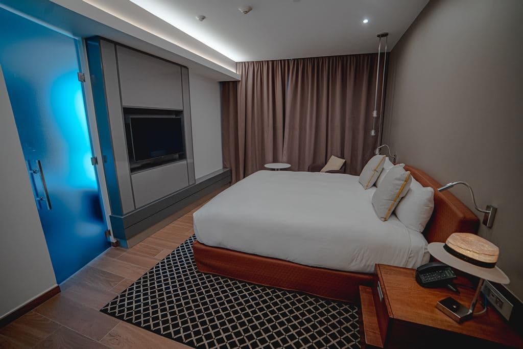 rooms-luxury-room-superior-habana-bay