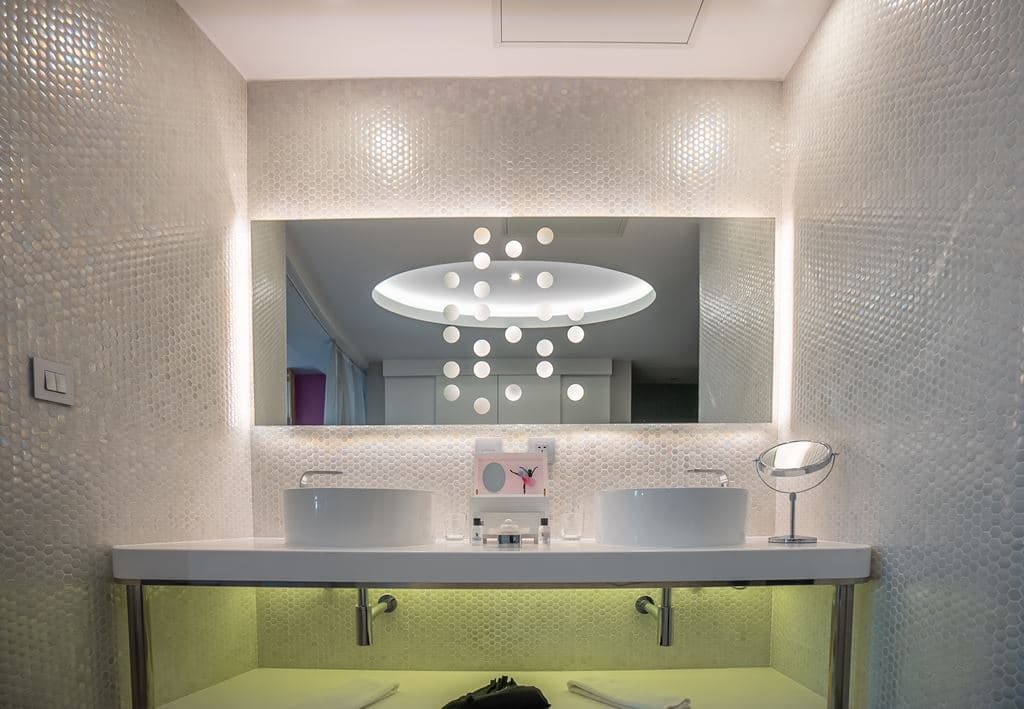 rooms-luxury-suite-panorama-view