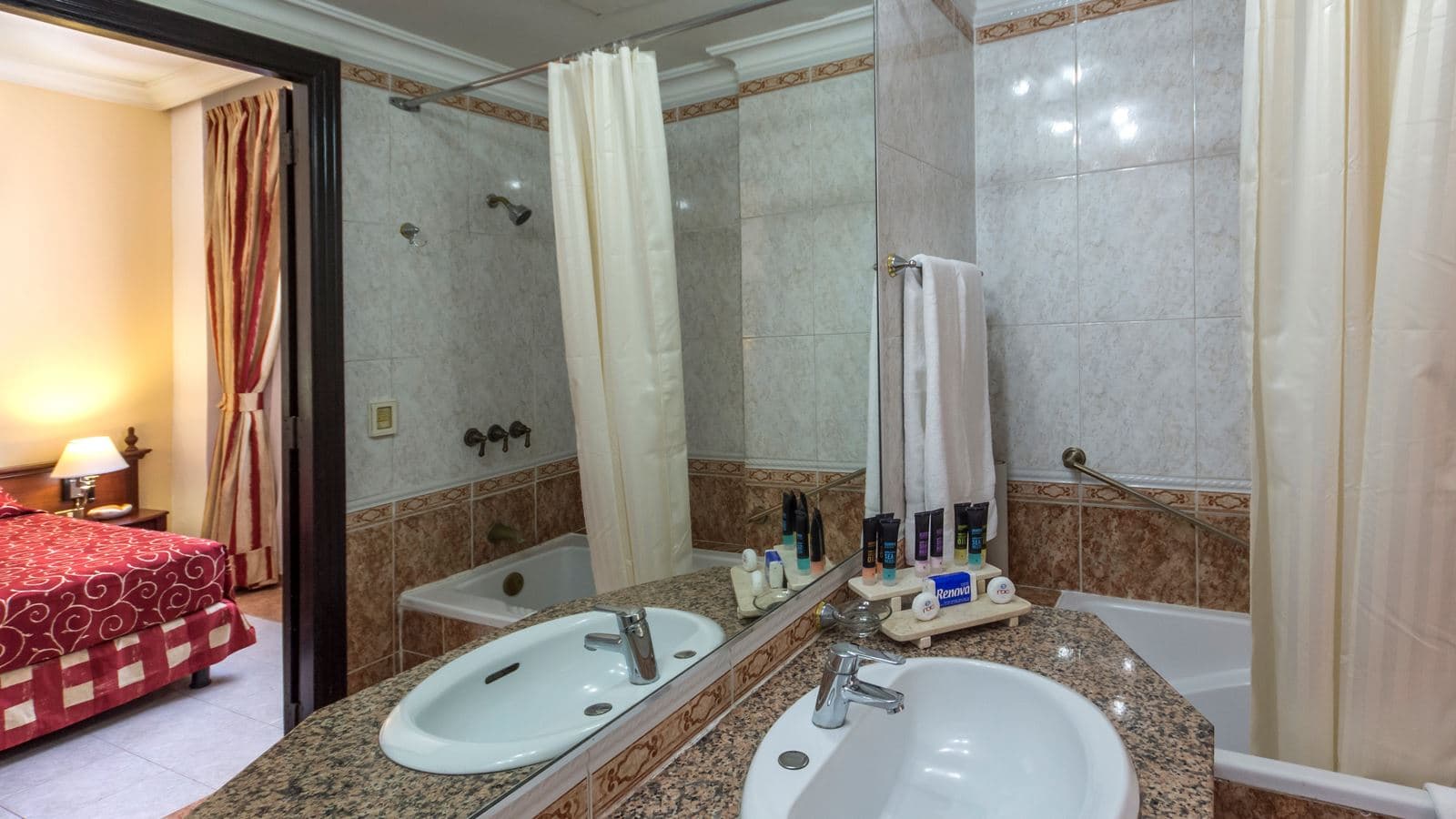 rooms-suite