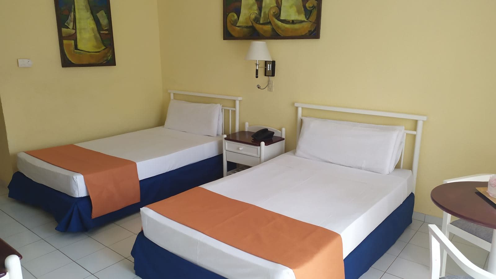 rooms-standard-room-tropical