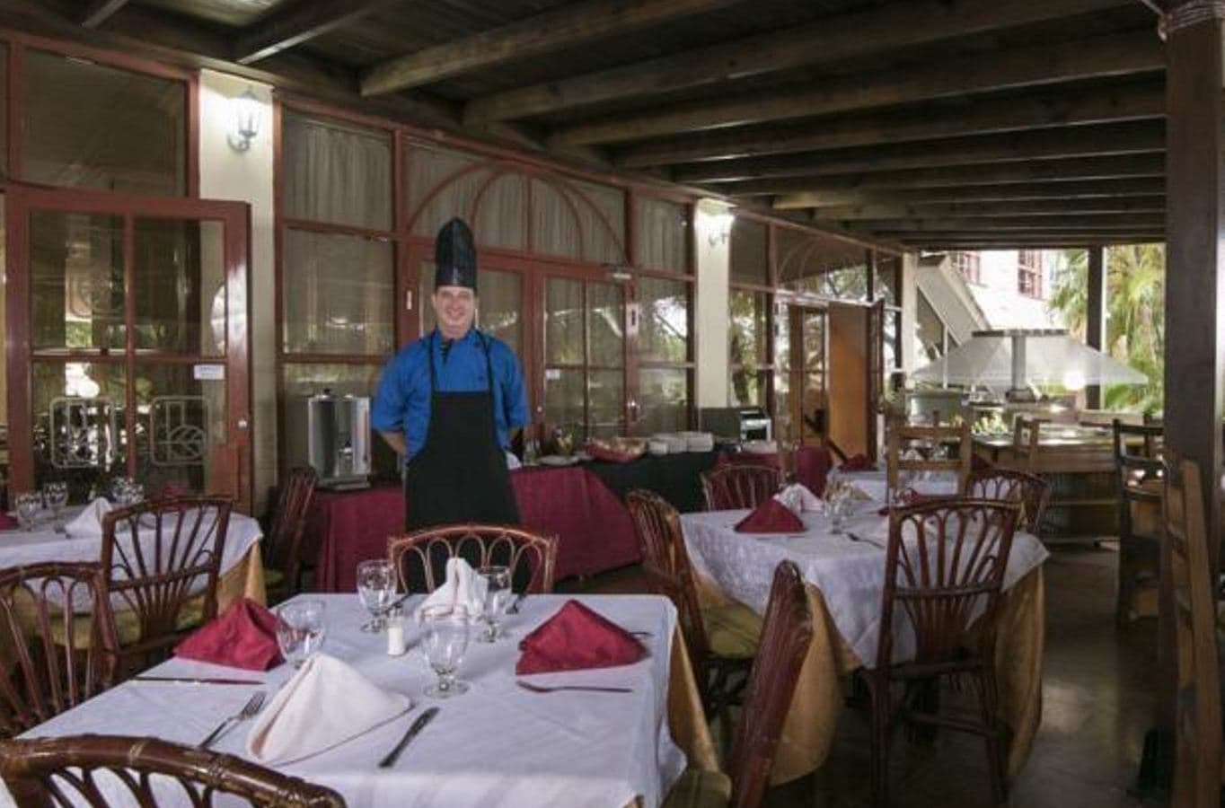 restaurants-restaurant
