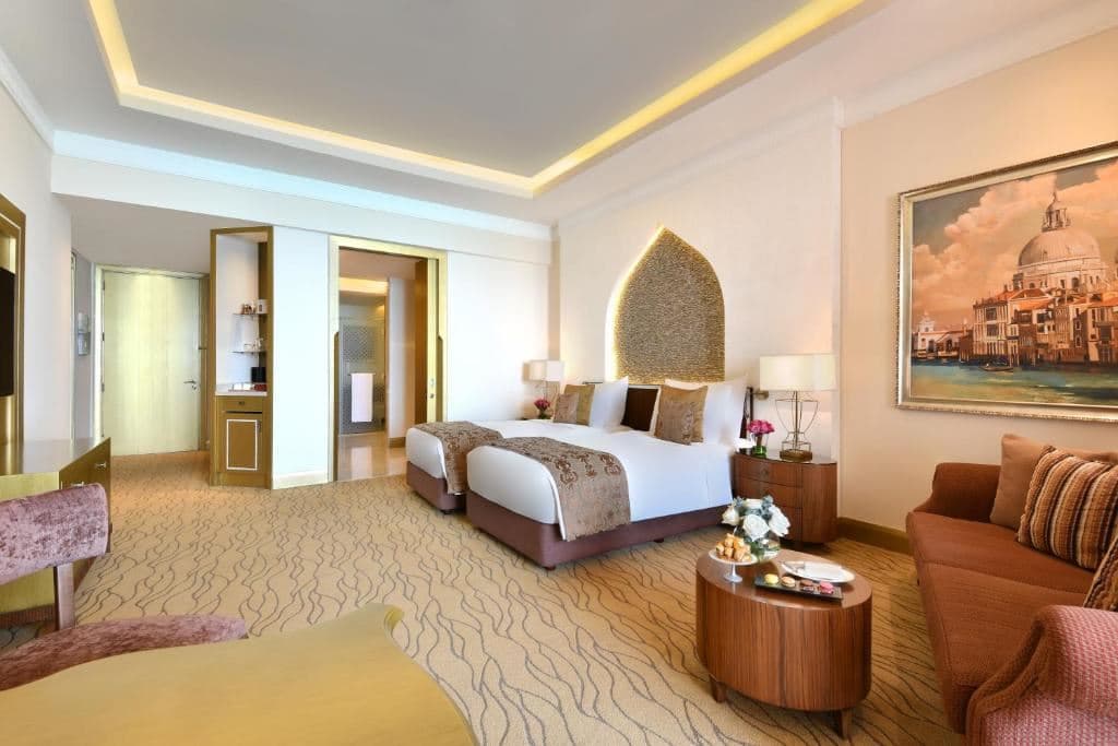 rooms-deluxe-room-sea-view