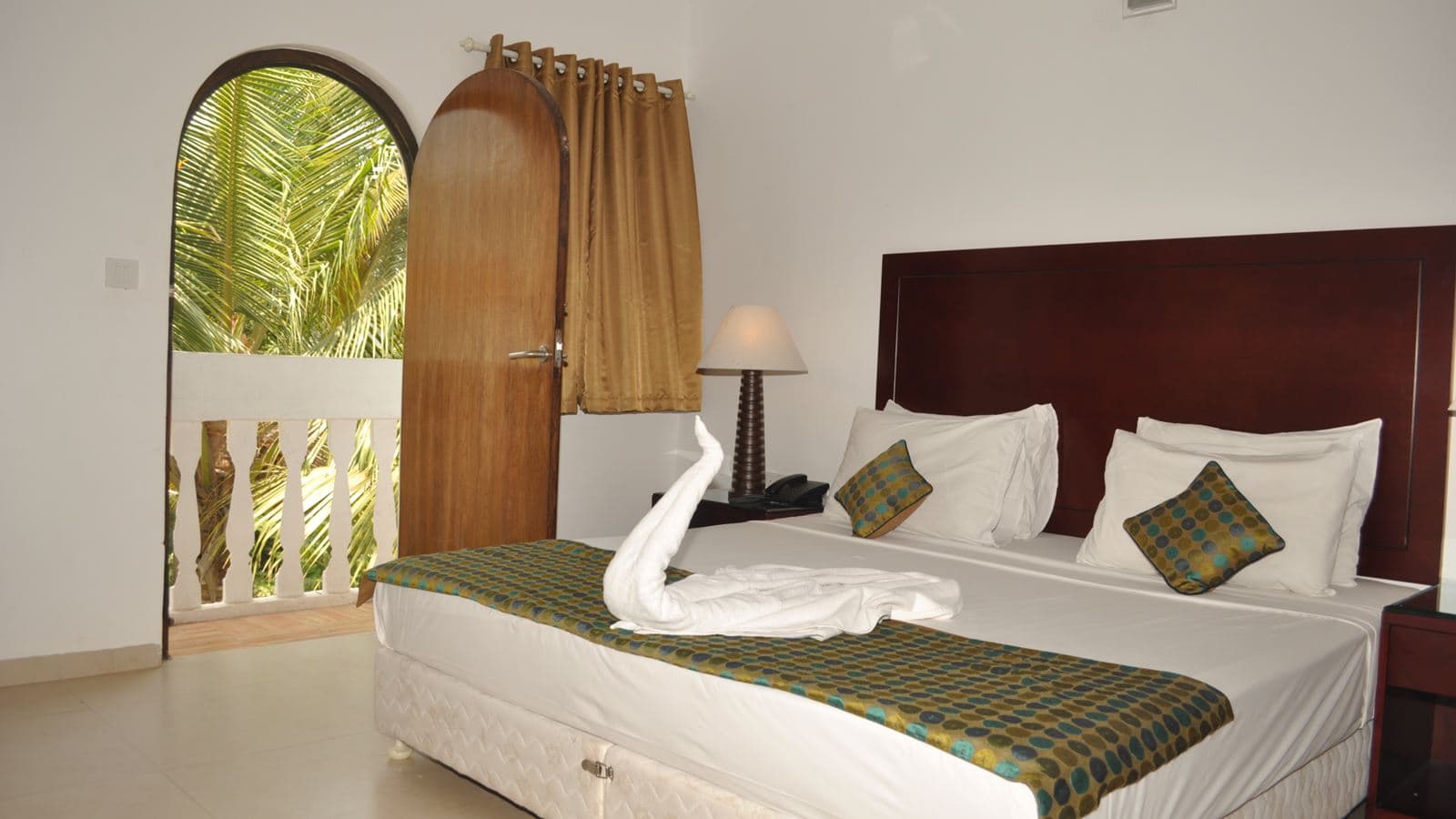 rooms-superior-room