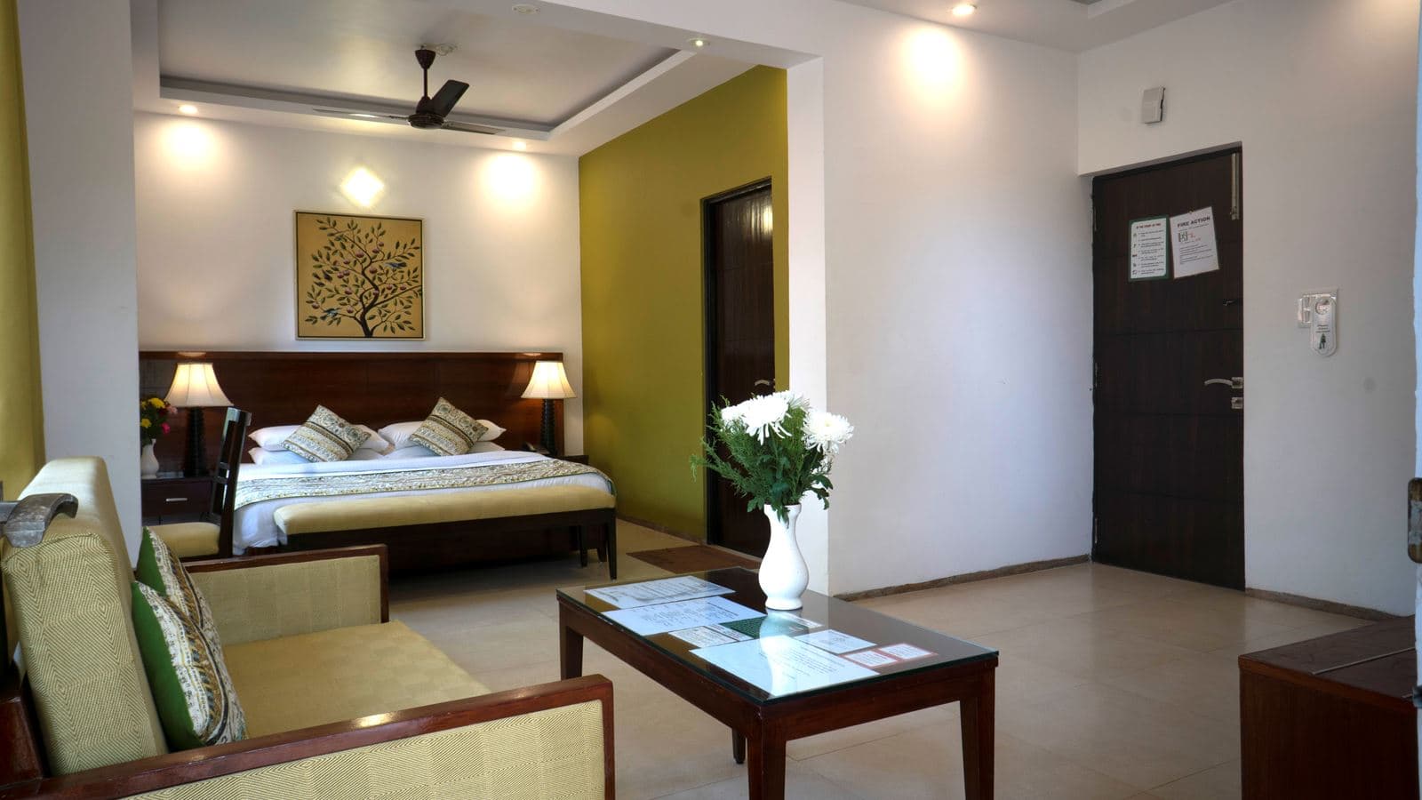 rooms-premium-room