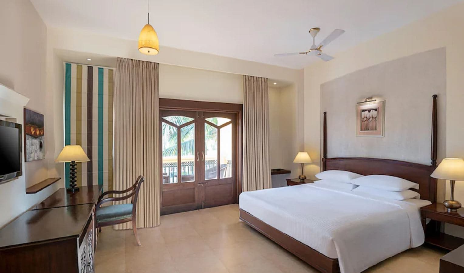 rooms-superior-room