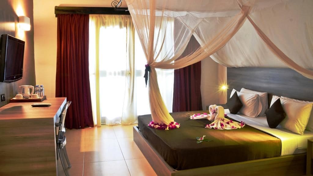 rooms-deluxe-room