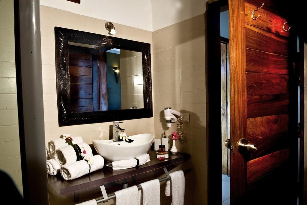 rooms-deluxe-room