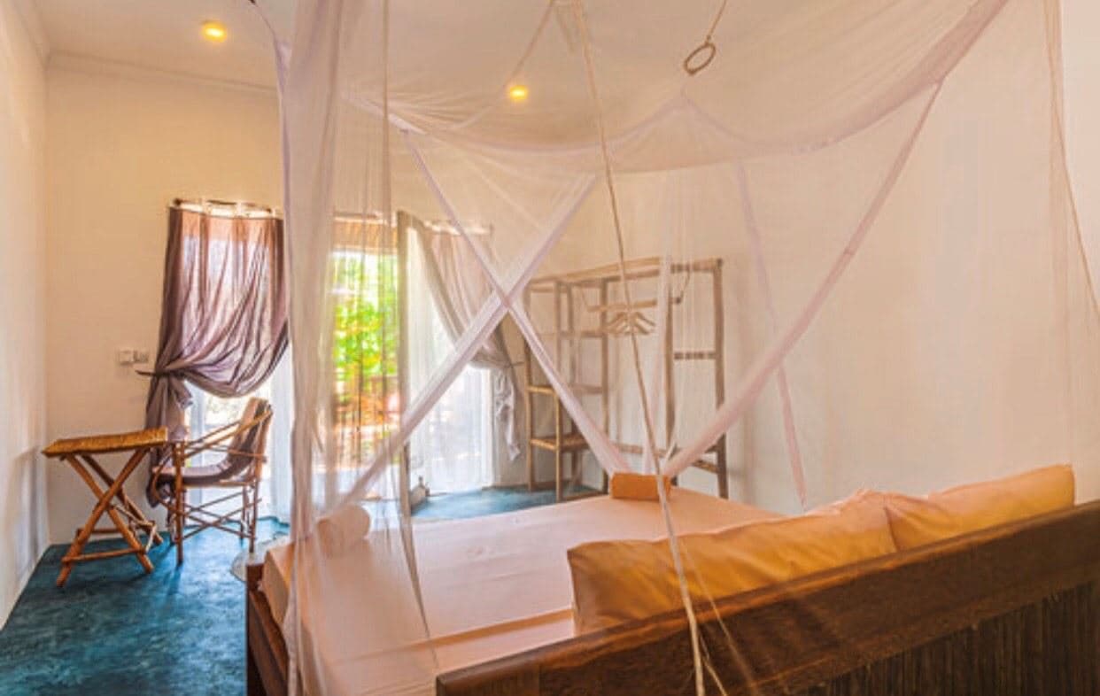 rooms-deluxe-room