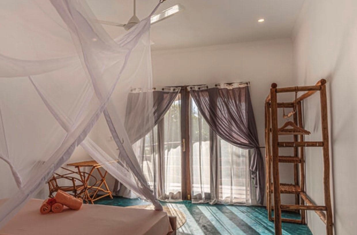 rooms-deluxe-room