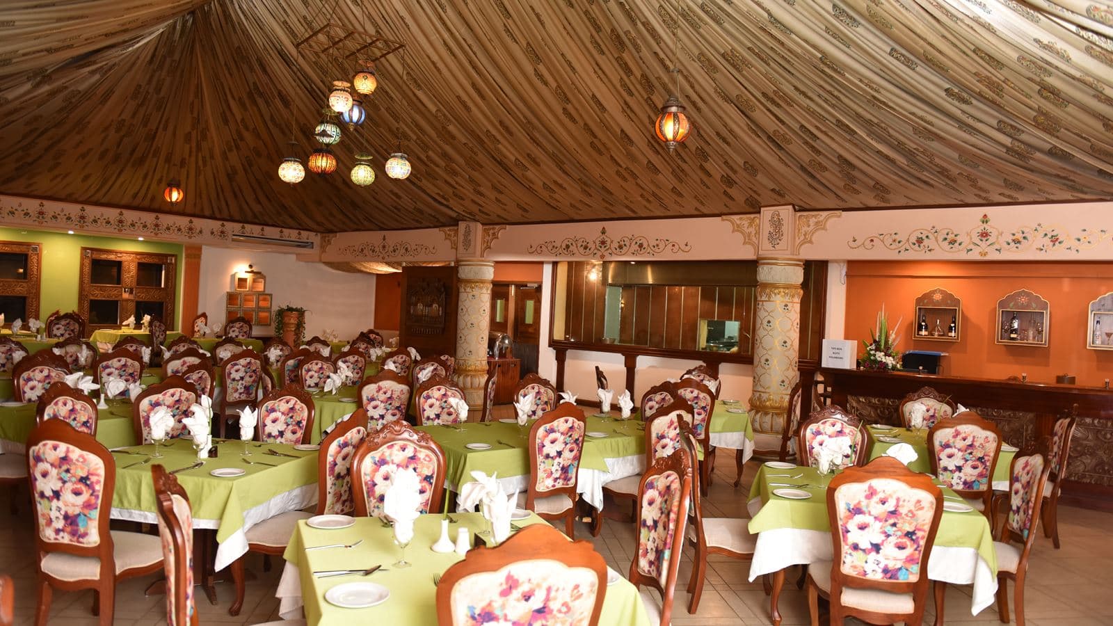 restaurants-restaurants