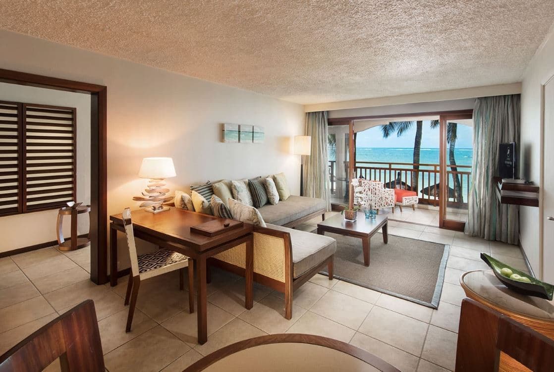 rooms-deluxe-suite