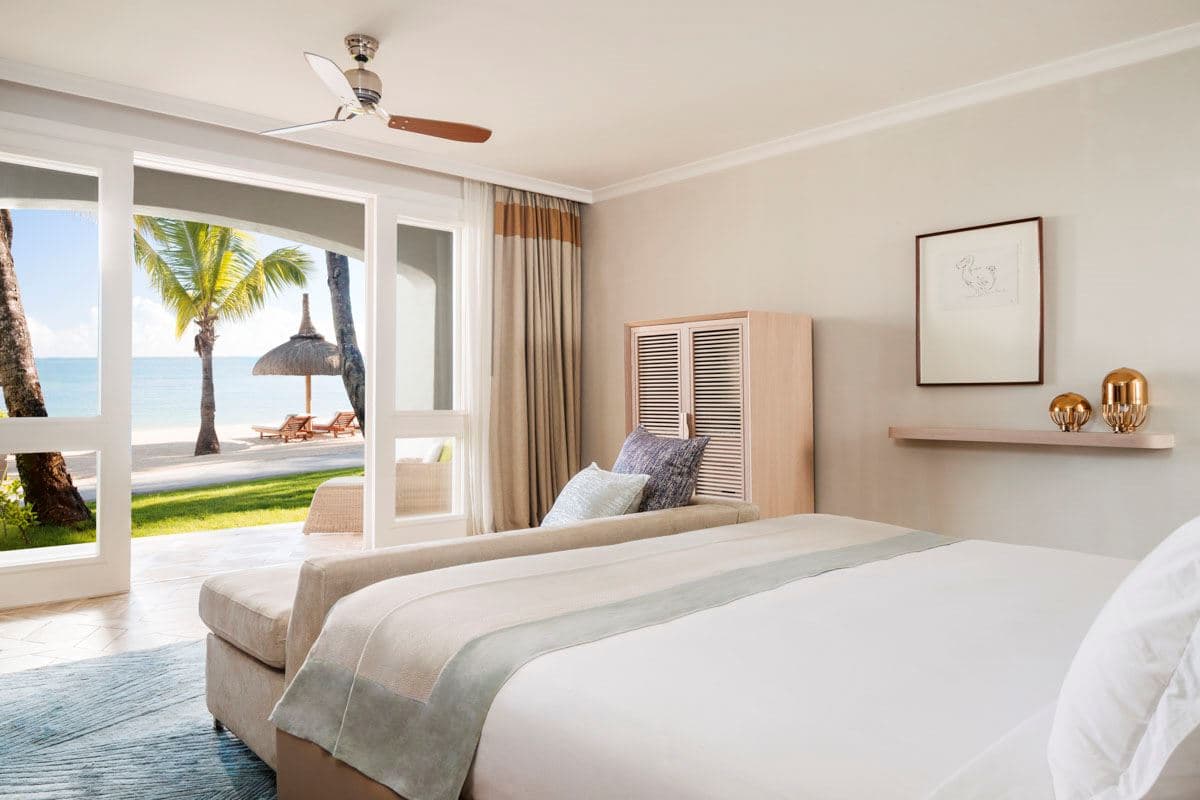 rooms-beach-front-room