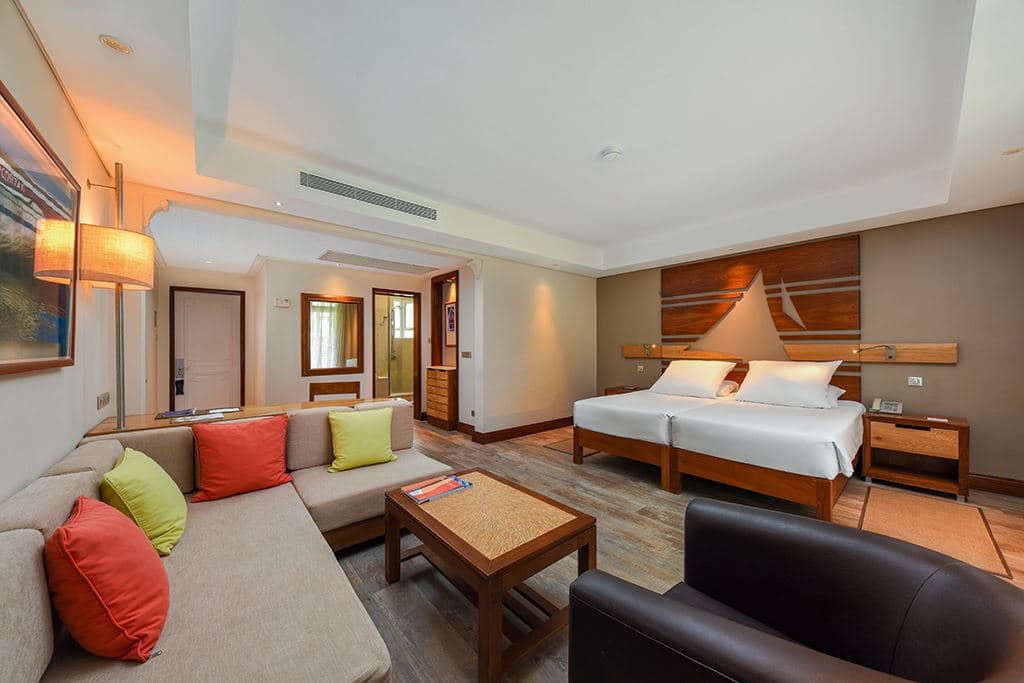 rooms-deluxe-family-apartment