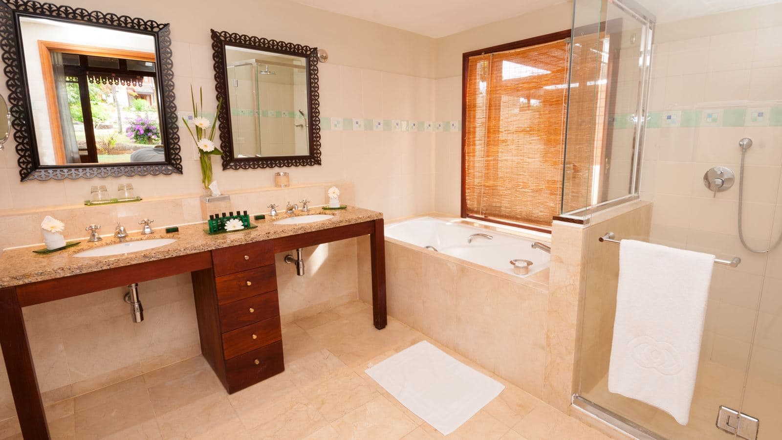 rooms-family-suites