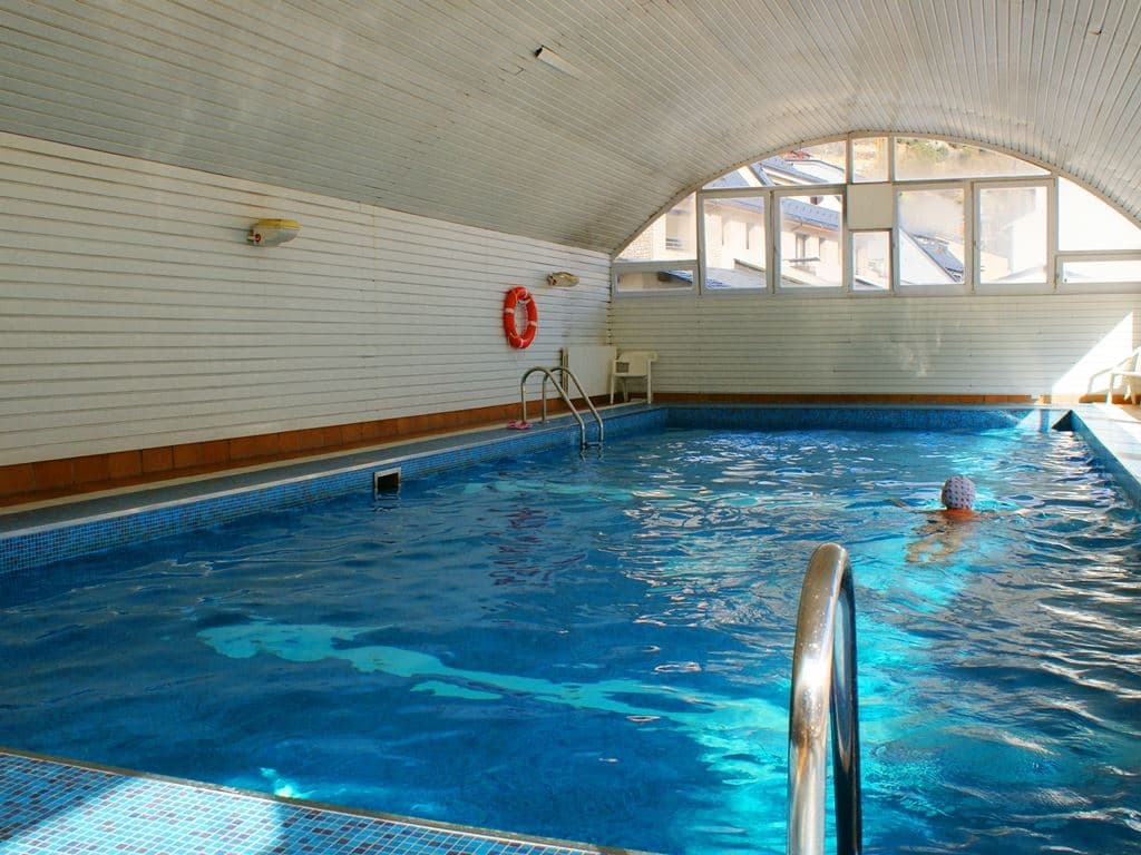 pools-indoor-pool